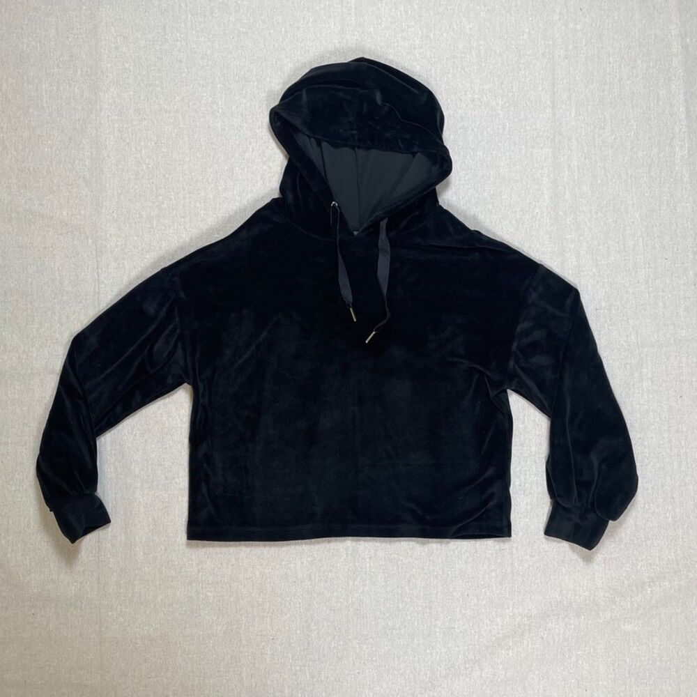 Wild Fable | Black Cropped Velvet Sweatshirt | Medium - Picture 1 of 11